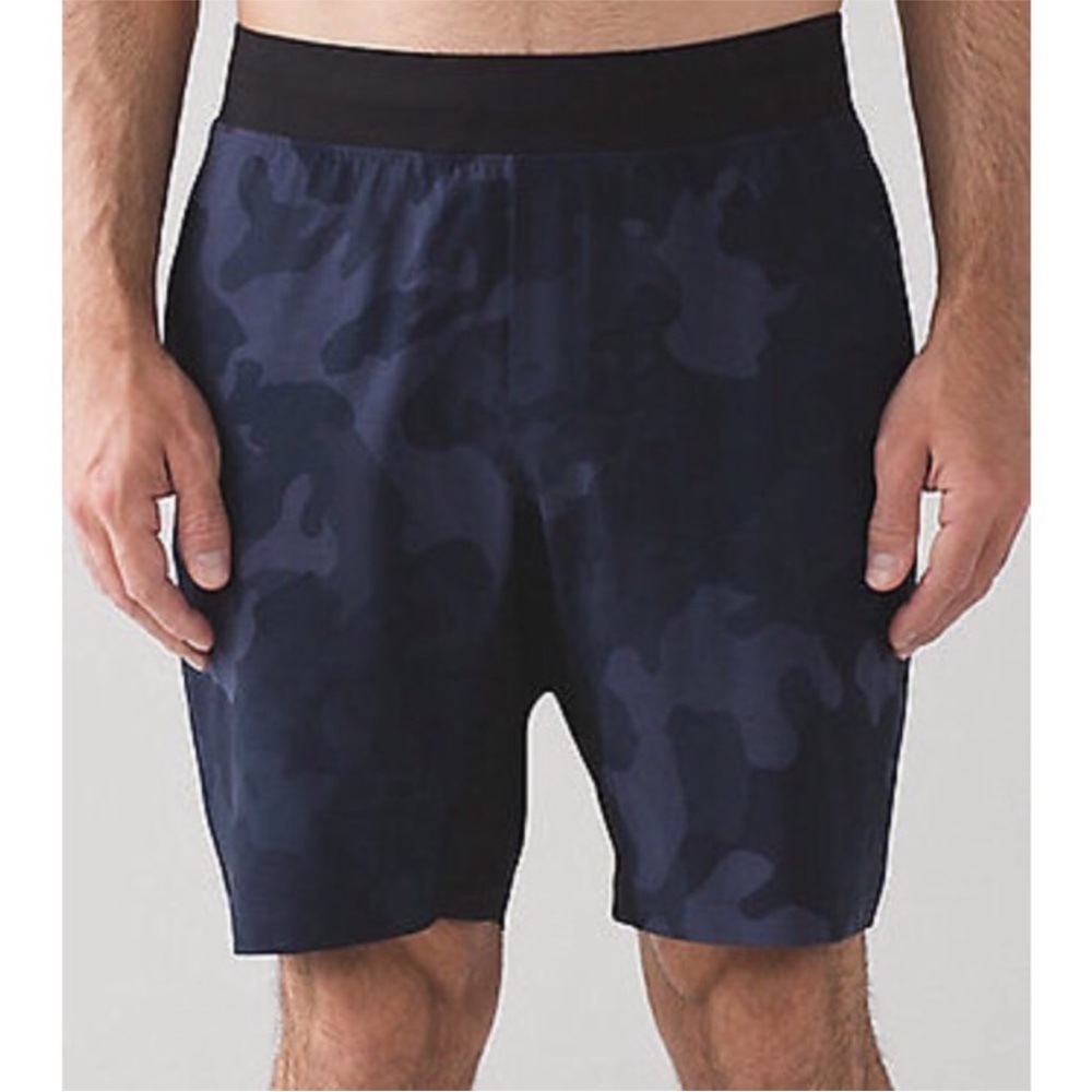 Lululemon mens pace breaker blue camo shorts M
